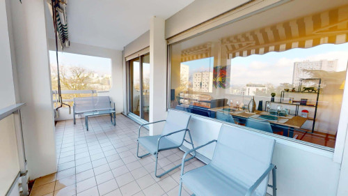 Room in Rue Joliot Curie, Lyon for 110 m² with 5 bedrooms - Gallery - 4