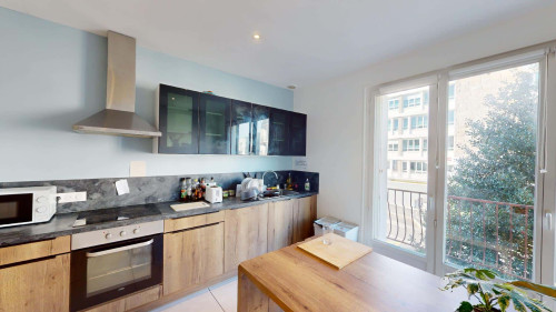Room in Rue Auguste Kervern, Brest for 153 m² with 8 bedrooms