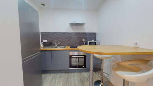 Apartment in Rue Jules Ledin, Saint-Étienne for 88 m² with 3 bedrooms - Gallery - 11