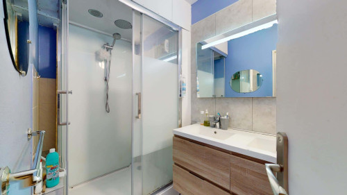 Room in Rue de Guingamp, Saint-Herblain for 80 m² with 4 bedrooms - Gallery - 6