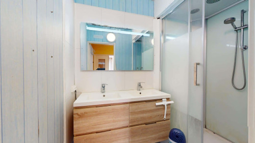 Room in Rue de Guingamp, Saint-Herblain for 80 m² with 4 bedrooms - Gallery - 5