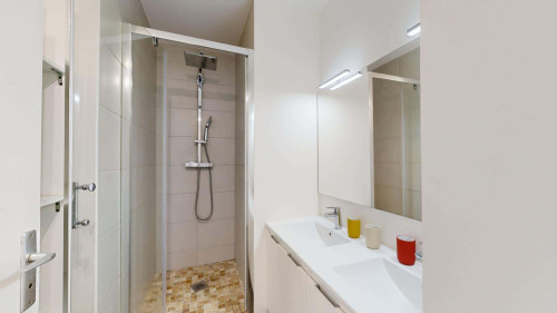 Room in Avenue Henri Dunant, Pau for 76 m² with 1 bedroom - Gallery - 8