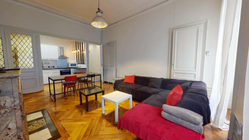 Apartment in Rue Gambetta, Saint-Étienne for 120 m² with 4 bedrooms - Gallery - 20