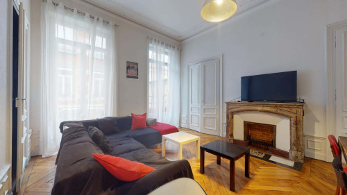 Apartment in Rue Gambetta, Saint-Étienne for 120 m² with 4 bedrooms - Gallery - 12