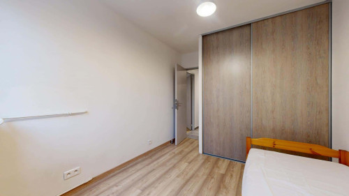 Room in Avenue de l'Observatoire, Besançon for 70 m² with 3 bedrooms