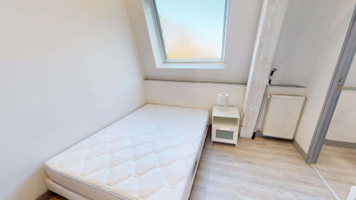 Room in Rue Alexandre Ribot, Tourcoing for 125 m² with 4 bedrooms