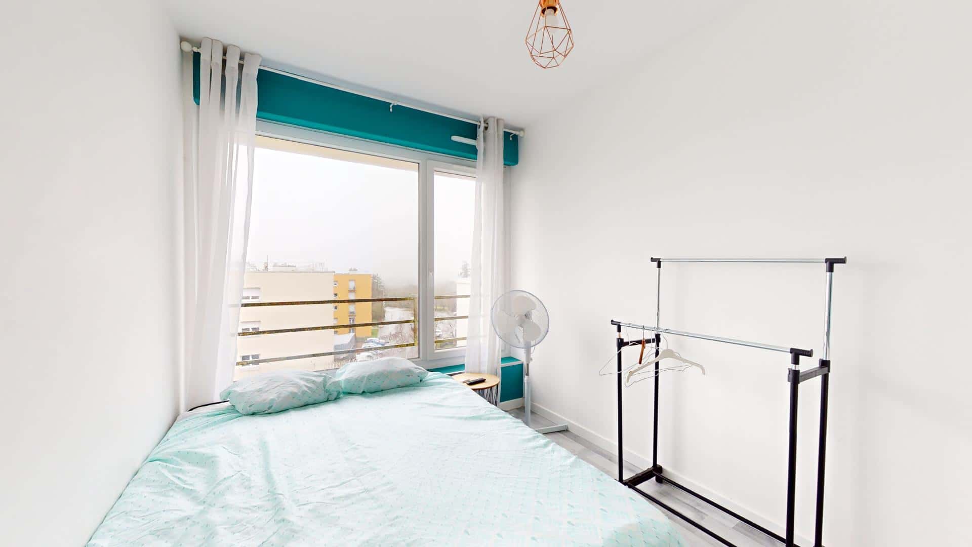 Room In Rue D'Agen, Saint-Herblain For 85 M² With 4 Bedrooms - 1