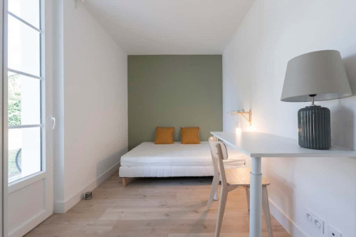 Room in Rue Calixte Camelle, Talence for 178 m² with 10 bedrooms