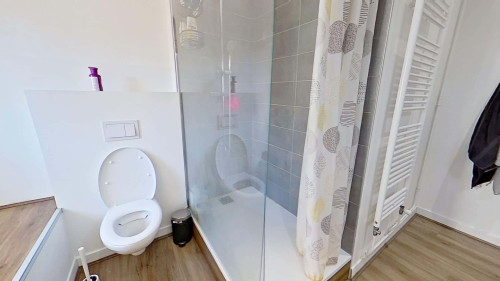 Room in Rue Saunière, Valence for 161 m² with 7 bedrooms - Gallery - 7