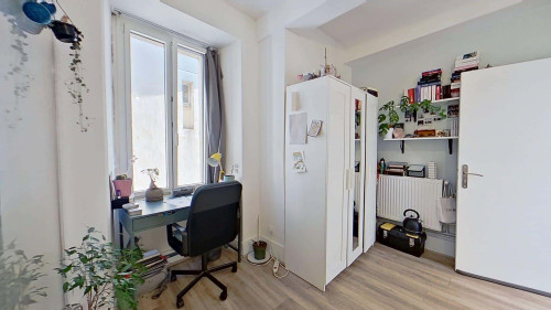 Room in Rue Saunière, Valence for 161 m² with 7 bedrooms - Gallery - 23