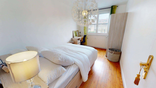 Apartment in Rue Vaillant Couturier, Saint-Étienne for 76 m² with 3 bedrooms - Gallery - 10