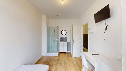 Room in Rue du Halot, Tourcoing for 99 m² with 5 bedrooms - Gallery - 11