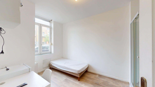 Room in Rue du Halot, Tourcoing for 99 m² with 5 bedrooms - Gallery - 17
