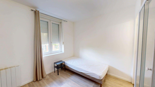 Room in Rue du Halot, Tourcoing for 99 m² with 5 bedrooms - Gallery - 19