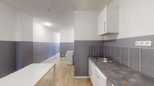Room in Rue du Halot, Tourcoing for 99 m² with 5 bedrooms