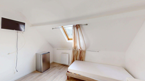 Room in Rue du Halot, Tourcoing for 99 m² with 5 bedrooms - Gallery - 18