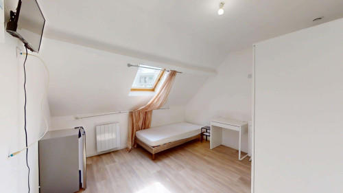 Room in Rue du Halot, Tourcoing for 99 m² with 5 bedrooms - Gallery - 16