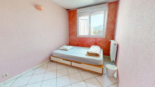 Room in Place des Géants, Grenoble for 75 m² with 3 bedrooms - Gallery - 20