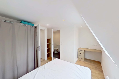 Room in Rue de Saint-Quentin, Roubaix for 94 m² with 4 bedrooms