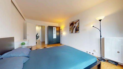 Room in Square Henri Regnault, Courbevoie for 84 m² with 4 bedrooms - Gallery - 19