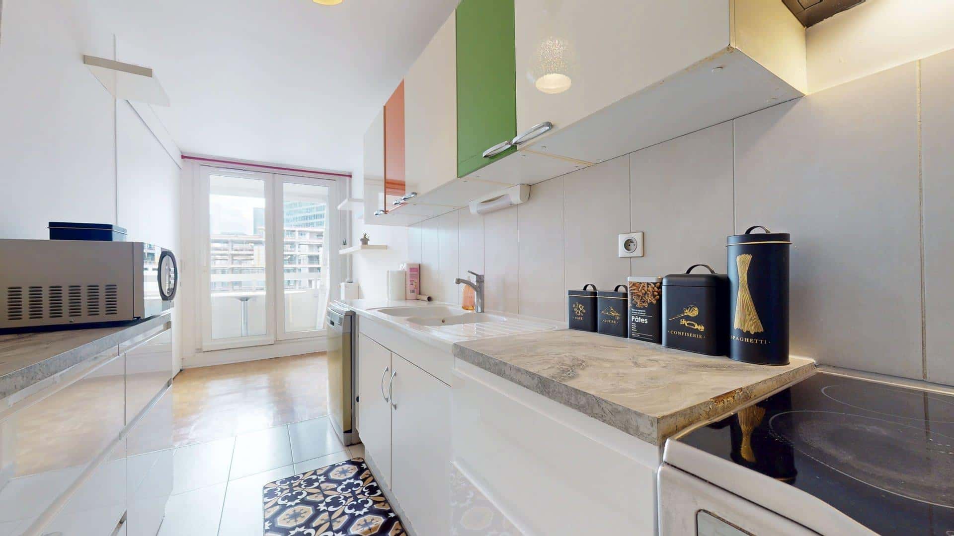Room In Square Henri Regnault, Courbevoie For 84 M² With 4 Bedrooms - 1