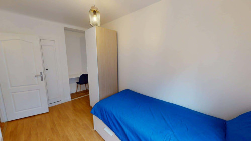 Room in Rue de Picardie, Sartrouville for 77 m² with 4 bedrooms - Gallery - 17