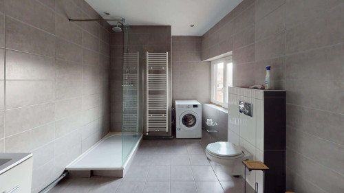 Room in Rue Pierre et Marie Curie, Saint-Étienne for 86 m² with 3 bedrooms - Gallery - 8