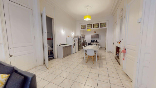 Room in Rue de la Malcense, Tourcoing for 207 m² with 5 bedrooms