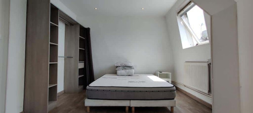 Room in Rue de la Malcense, Tourcoing for 207 m² with 5 bedrooms