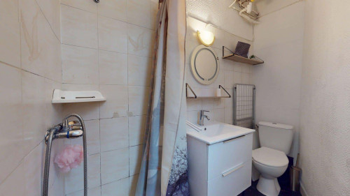 Apartment in Rue Henri IV, Nîmes for 29 m² with 1 bedroom - Gallery - 9