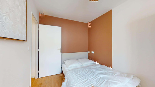 Chambre 1 - COURS SAINT LAUD B