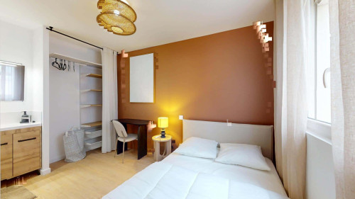 Chambre 3 - COURS SAINT LAUD B