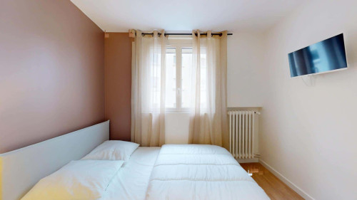 Chambre 3 - COURS SAINT LAUD B
