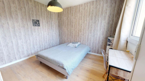 Room in Avenue Maurice Thorez, Vénissieux for 89 m² with 4 bedrooms - Gallery - 19