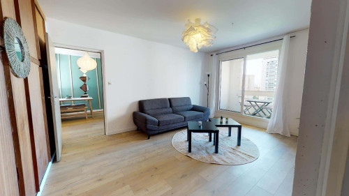 Room in Avenue Maurice Thorez, Vénissieux for 89 m² with 4 bedrooms - Gallery - 16