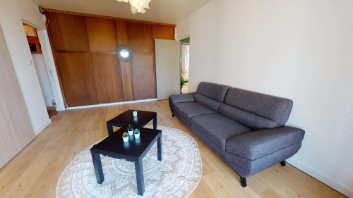 Room in Avenue Maurice Thorez, Vénissieux for 89 m² with 4 bedrooms - Gallery - 6