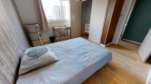 Room in Avenue Maurice Thorez, Vénissieux for 89 m² with 4 bedrooms - Gallery - 17