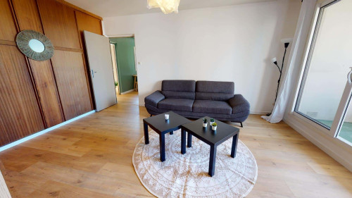 Room in Avenue Maurice Thorez, Vénissieux for 89 m² with 4 bedrooms