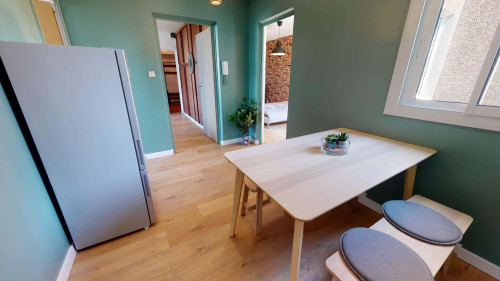 Room in Avenue Maurice Thorez, Vénissieux for 89 m² with 4 bedrooms - Gallery - 14