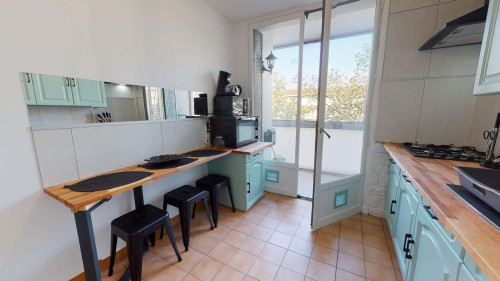 Room in Avenue Jacques Duclos, Vénissieux for 66 m² with 3 bedrooms - Gallery - 13