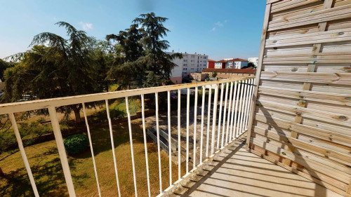 Room in Avenue Jacques Duclos, Vénissieux for 66 m² with 3 bedrooms - Gallery - 15