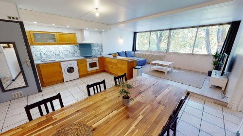 Room in Place des Géants, Grenoble for 112 m² with 4 bedrooms