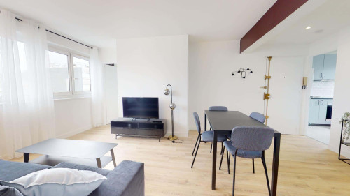 Room in Rue du Languedoc, Massy for 61 m² with 3 bedrooms - Gallery - 12