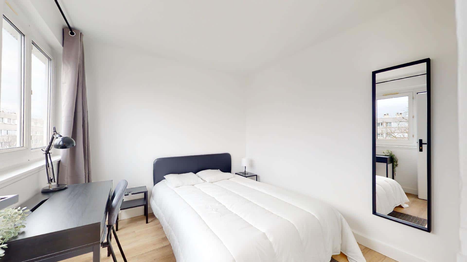 Room In Rue Du Languedoc, Massy For 61 M² With 3 Bedrooms - 1