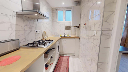 Room in Rue Président Salvador Allende, Vénissieux for 80 m² with 3 bedrooms - Gallery - 11