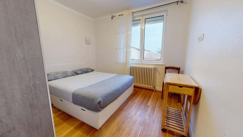Room in Rue Président Salvador Allende, Vénissieux for 80 m² with 3 bedrooms - Gallery - 19