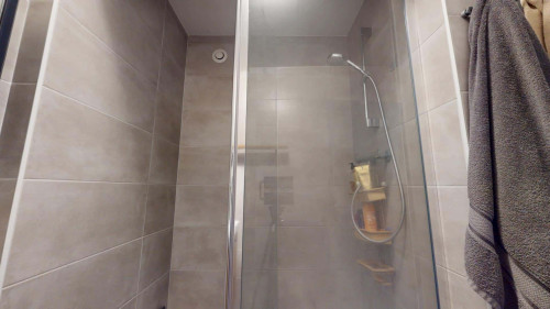 Room in Rue de l'Hippodrome, Nantes for 90 m² with 5 bedrooms - Gallery - 8