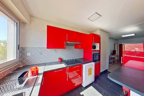 Room in Rue de Provence, Poitiers for 88 m² with 4 bedrooms - Gallery - 7