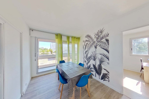 Room in Rue de Provence, Poitiers for 88 m² with 4 bedrooms - Gallery - 8