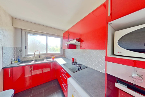 Room in Rue de Provence, Poitiers for 88 m² with 4 bedrooms - Gallery - 6
